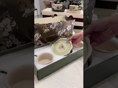 Le motif de la fleur en céramique antique